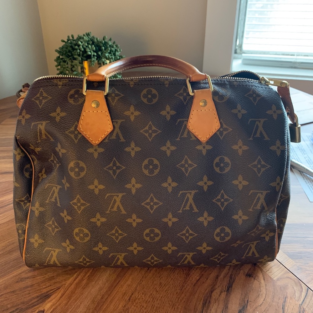 Louis Vuitton Speedy
